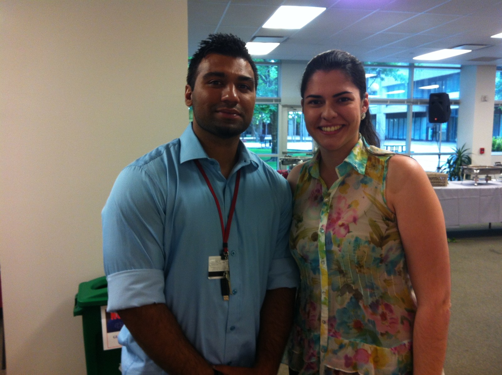 Junad Khan e Carolina Ortigosa Cunha